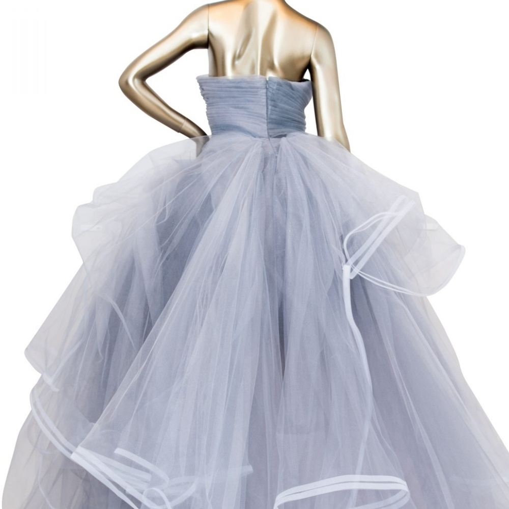 □$12,990 OSCAR DE LA RENTA CLOUD BLUE TULLE RUNWAY GOWN US 2 S - Picture 11 of 16